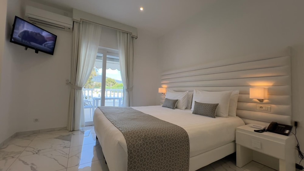 Hôtel La Calanque — Cavalaire-Sur-Mer — photo 4