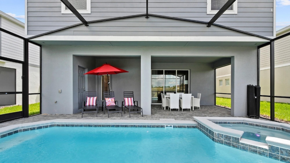 Orlando Getaway: Near Disney Pool Resort - photo 26