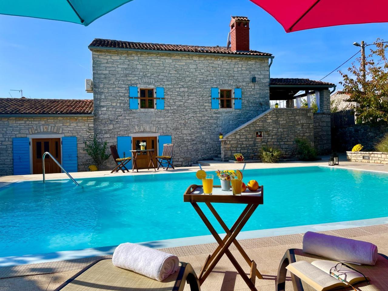Villa Azzurra — 4-Star Luxury Hotel in Kanfanar, Croatia
