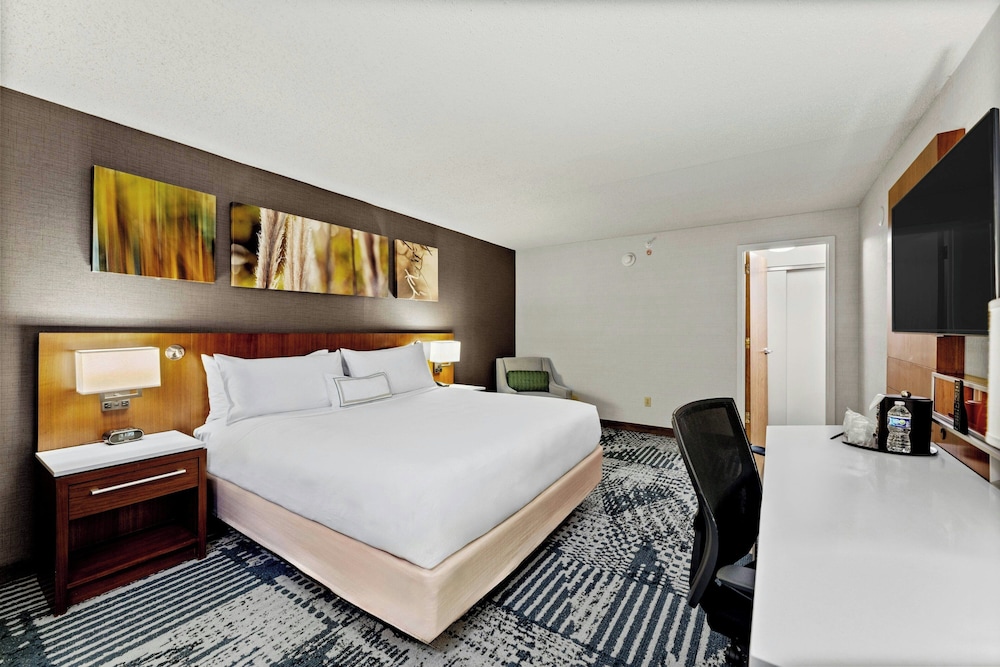 Delta Hotels by Marriott Mount Pleasant - photo 30