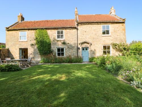 Mill Farm House — 4-Star Luxury Hotel in Richmond, United Kingdom