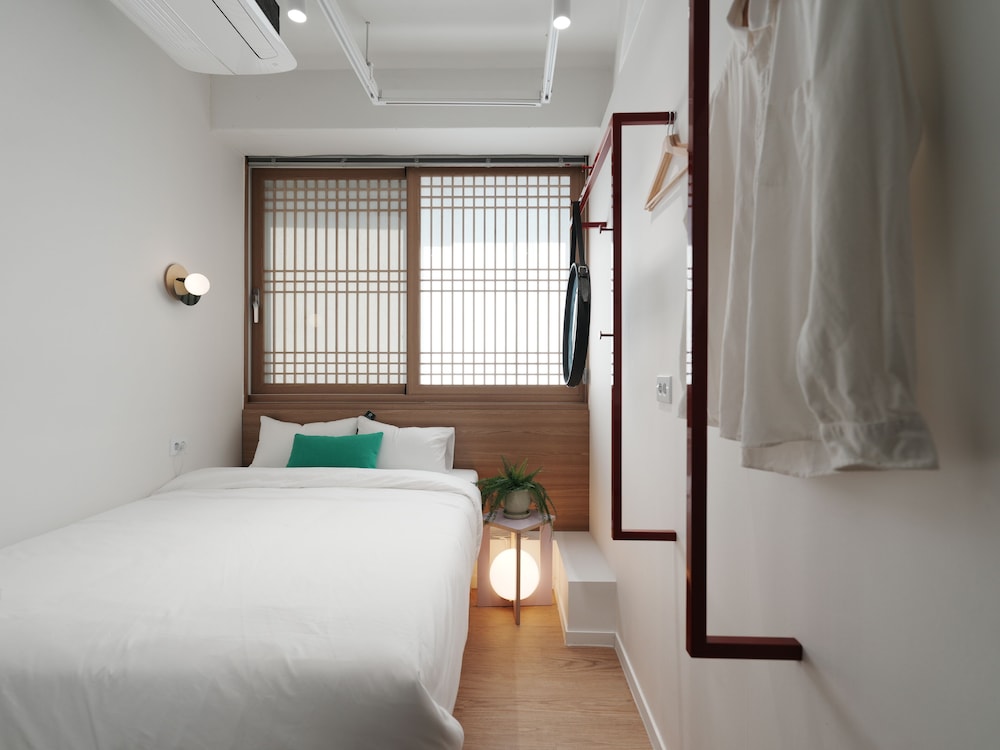 The Road Minihotel — 4-Star Luxury Hotel in Seoul, South Korea