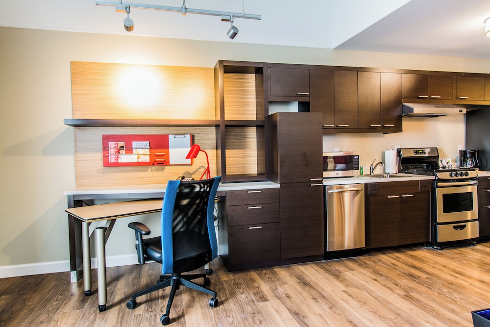 Towneplace Suites by Marriott Evansville Newburgh - photo 9