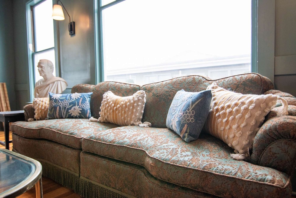 Ocean House Hotel & Motel - photo 17