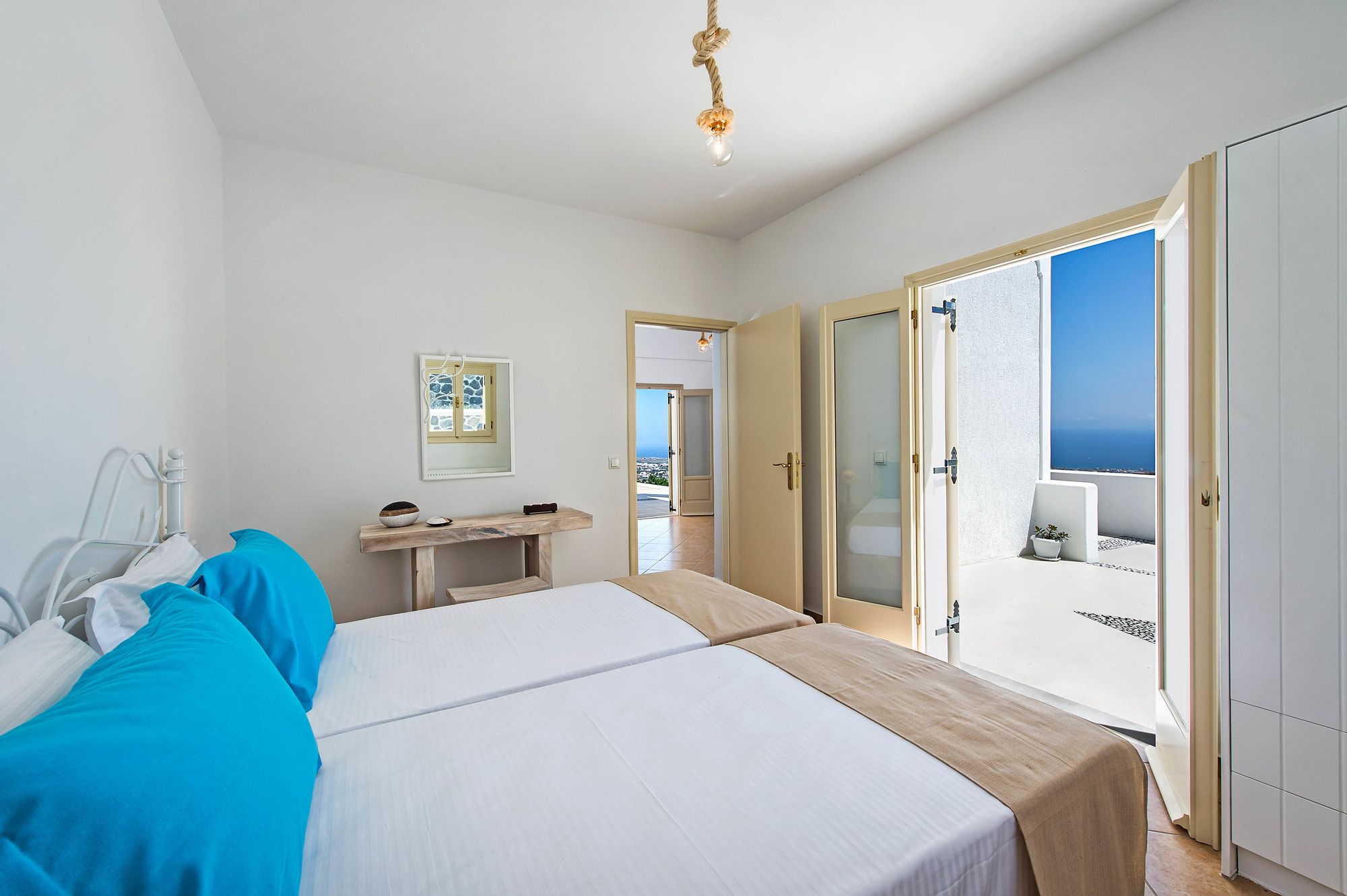 White Orchid Villa — 4-Star Luxury Hotel in Pyrgos, Greece