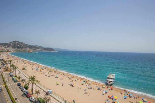 BA Primera Linea Neptuno — Blanes — photo 3