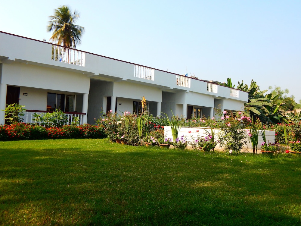Samriddhi Banquet Garden & Resort - carbon neutral hotel in Baharampur