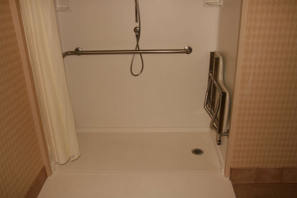 Hampton Inn & Suites Columbus Downtown - photo 39