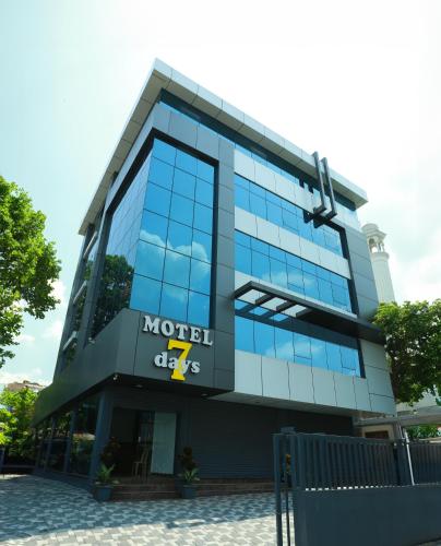 Motel 7 Days - last minute hotel in Athni
