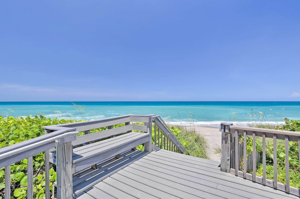 Stuart Condo at Beachfront Resort with Ocean Views in Stuart, United States