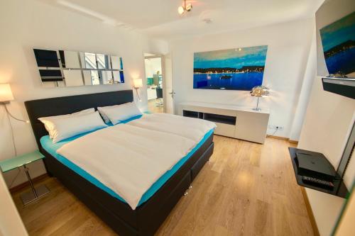 Haus Putbus in Altefähr Wohnung 7 Southwest beach — 4-Star Luxury Hotel in Garz, Germany