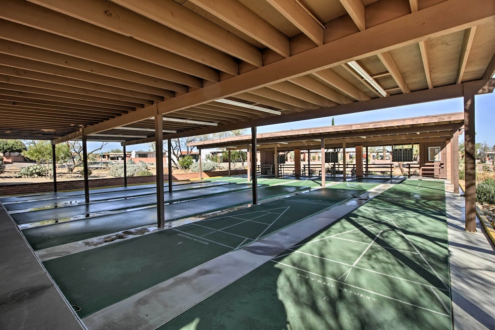 Green Valley Townhome with Patio and Resort Amenities - photo 16