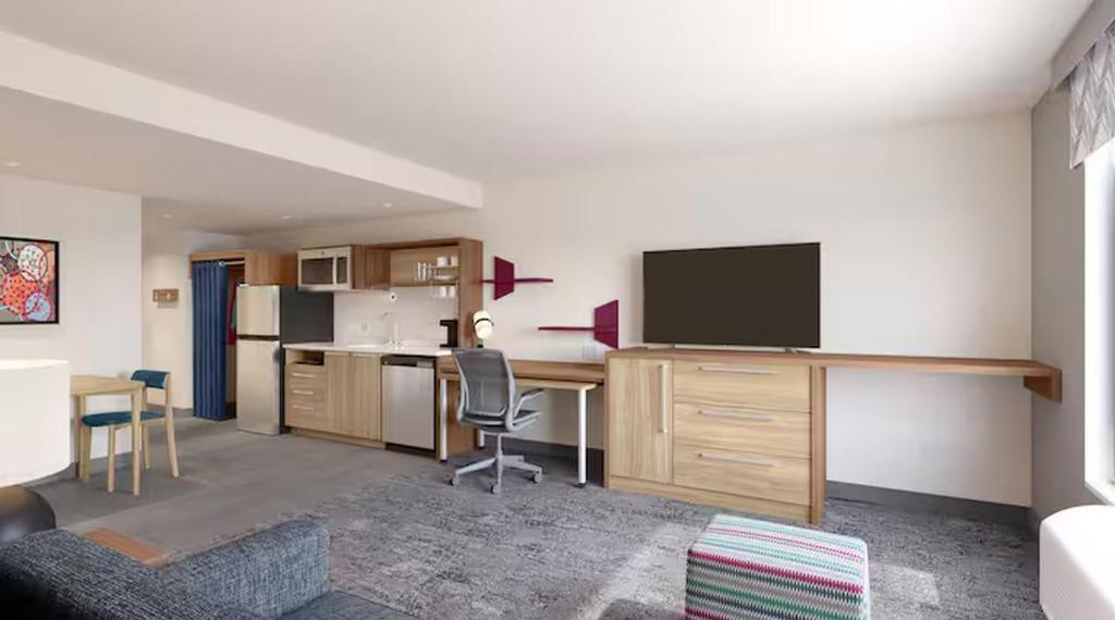 Home2 Suites by Hilton Chelmsford Lowell - photo 17