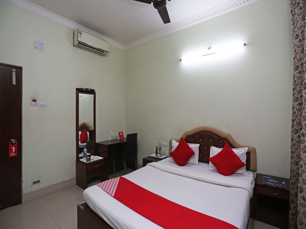 Oyo 27644 Cozycom in Durgapur, India