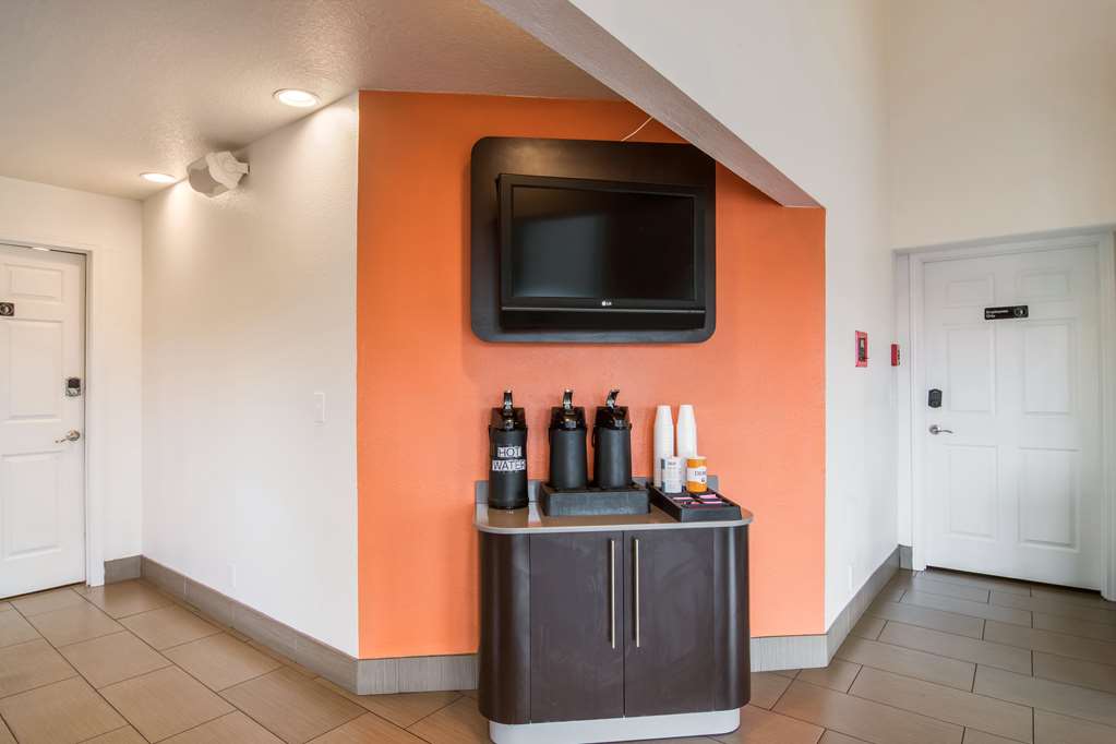 Motel 6 Vancouver WA - photo 29