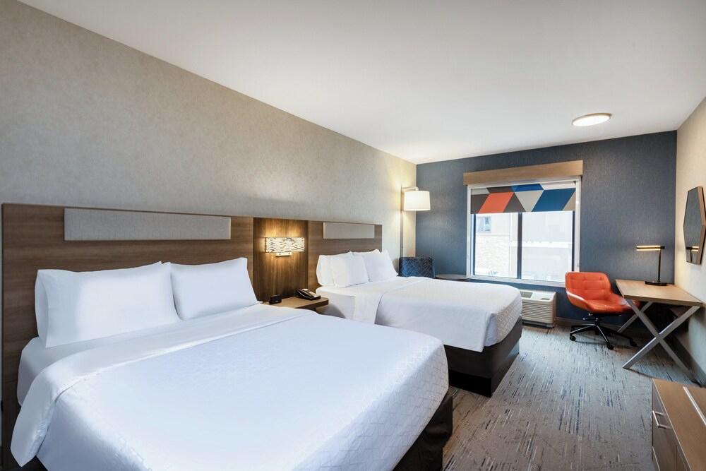Holiday Inn Express Hotel & Suites Missoula by IHG - photo 3