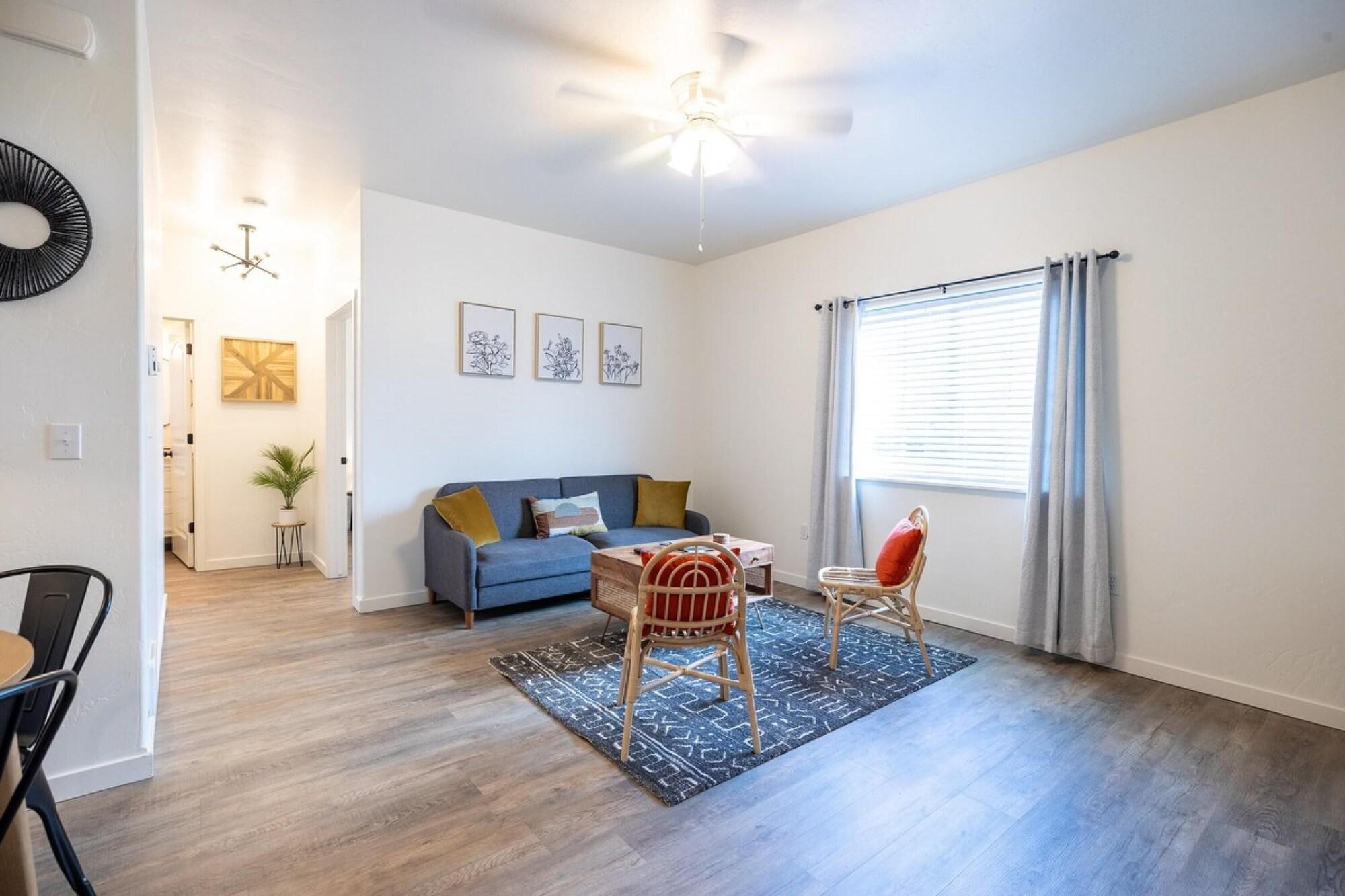 Peaceful Townhome Fast WiFi Enclosed Garage — 4-Star Luxury Hotel in Kalispell, United States