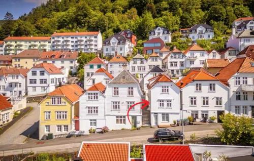 Leilighet i Bergens vakreste gate Nydelig utsikt over innseilingen til Bergen — 4-Star Luxury Hotel in Bergen, Norway
