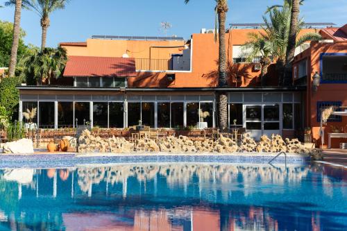 Las Palmeras — hotel in Crevillente