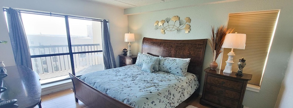 Saida Towers Iii 3101 3 Bedroom Condo by RedAwning - photo 12
