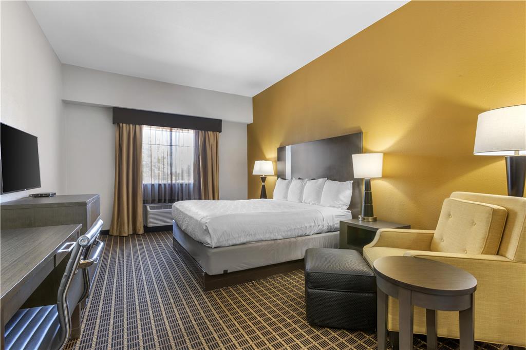 Best Western Plus Lampasas Inn & Suites - photo 20