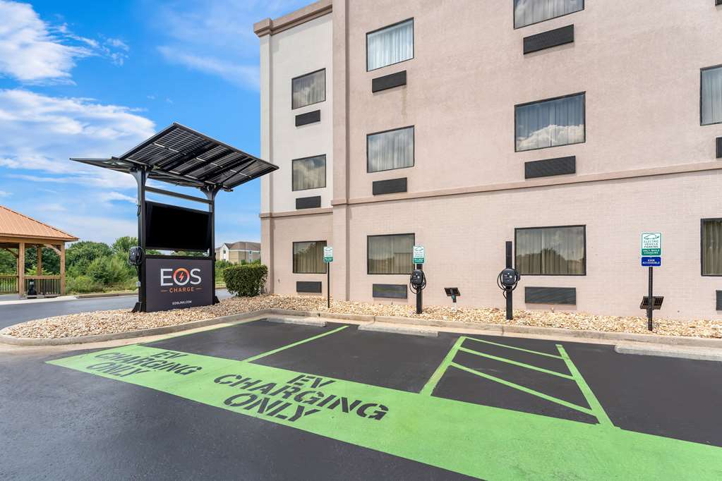 Comfort Suites near Robins Air Force Base - photo 37