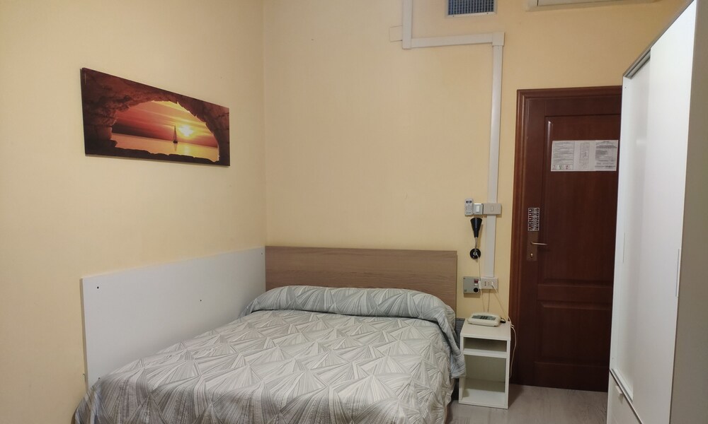 Giappone Inn Parking Hotel