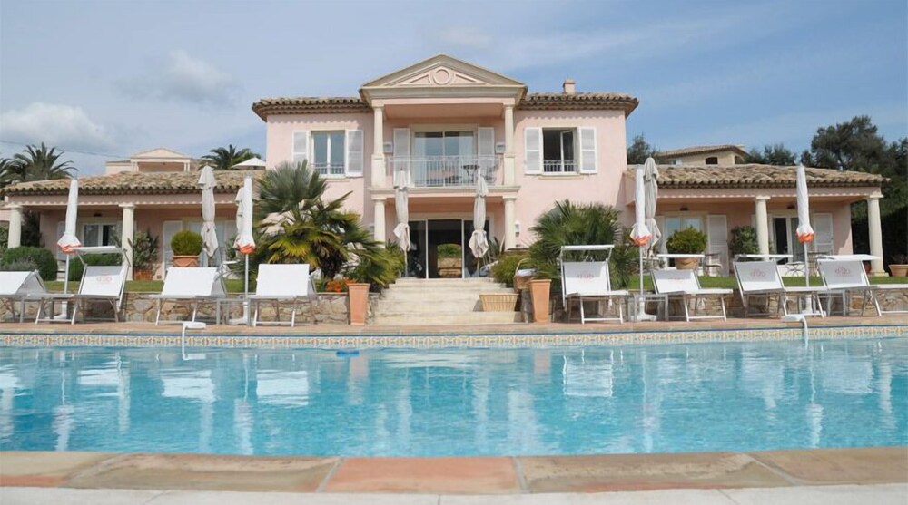 Hôtel Villa Les Rosiers — 4-Star Luxury Hotel in Grimaud, France