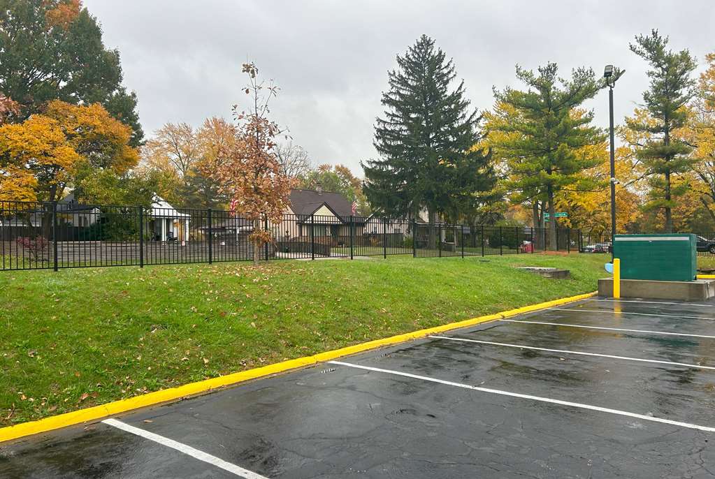 Baymont Inn and Suites by Wyndham Columbus Near OSU - photo 108