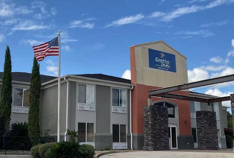 Holiday Inn Express Leesville - featured photo