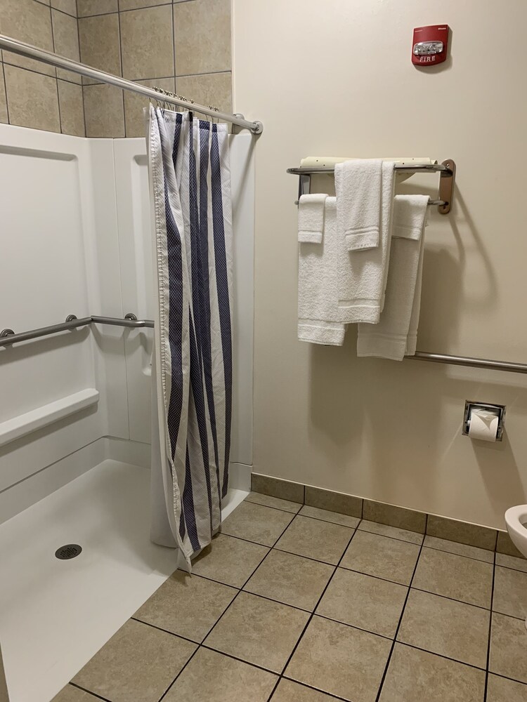 Corporate East Hotel - photo 19