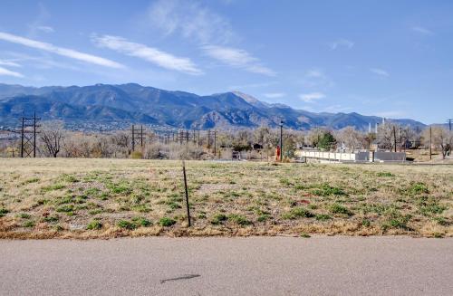 224_Writers Way #B — 4-Star Luxury Hotel in Colorado Springs, United States