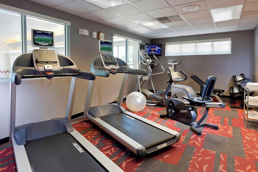 Residence Inn Cedar Rapids - photo 11