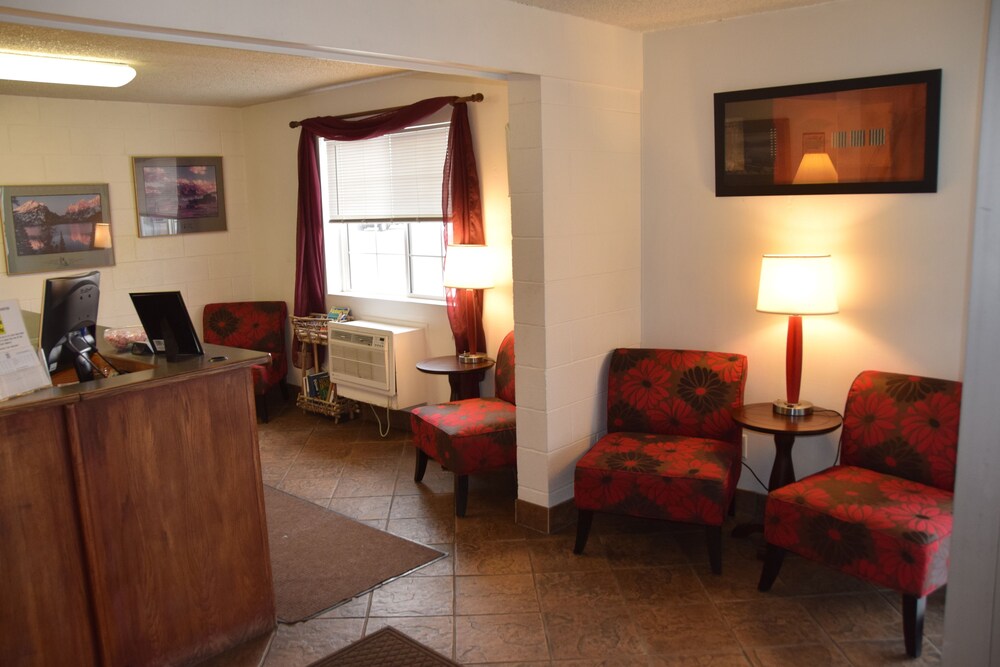 1st Choice Inn Rawlins - photo 3