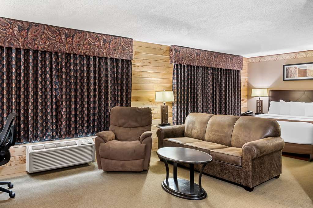 Heartland Inn & Suites SureStay Collection by Best Western - photo 13