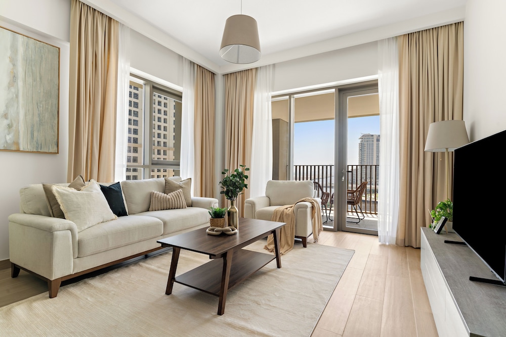 Silkhaus Grove 3 — 4-Star Luxury Hotel in Dubai, United Arab Emirates