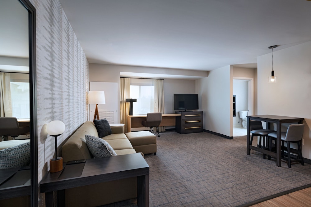 Residence Inn by Marriott New Brunswick Tower Center Blvd - photo 11