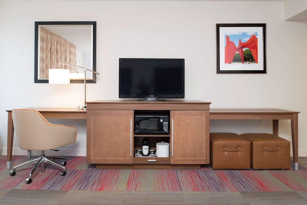 Hampton Inn Grand Rapids South - photo 13