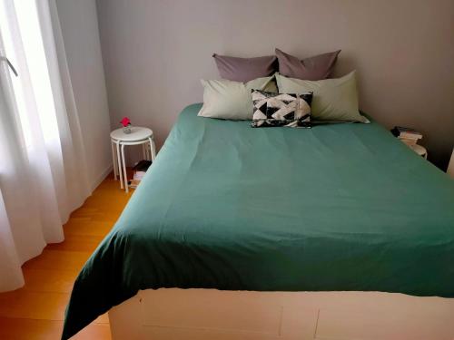 Appartement Moderne a Clichy 35 M Ideal Pour 4 Personnes. — 4-Star Luxury Hotel in Clichy, France