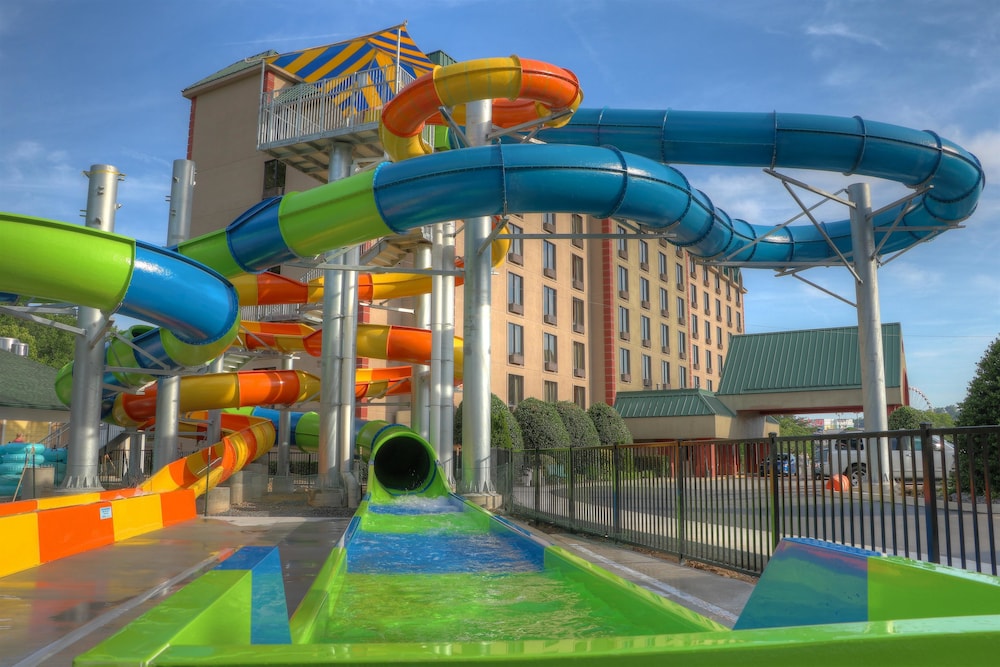 Country Cascades Waterpark Resort - photo 51
