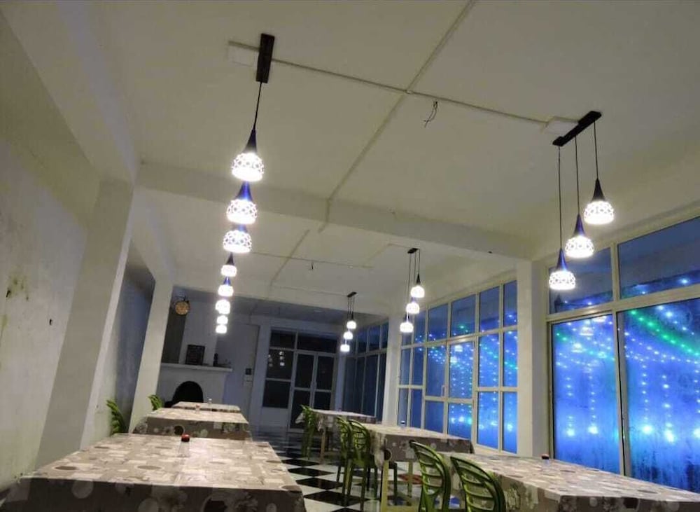 Vinayaka Inn Sittong — hotel in Karsiyang