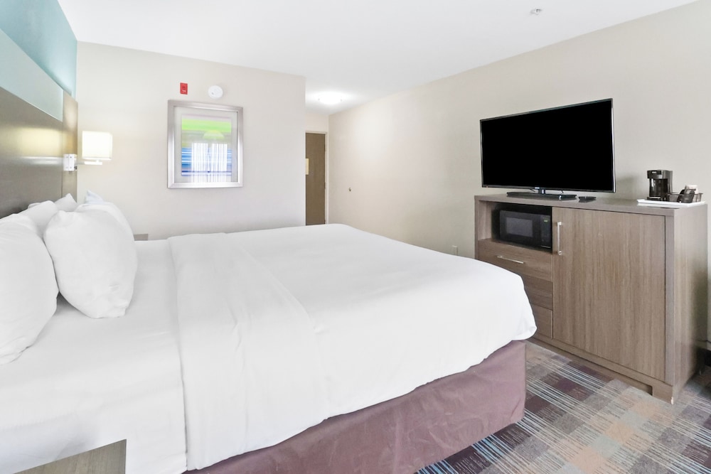 Comfort Inn Dunn near I 95 - photo 6