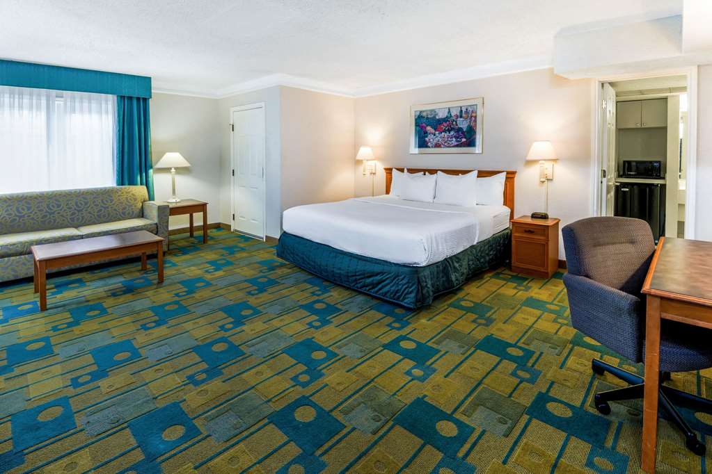 La Quinta Inn By Wyndham IH 10 West San Antonio TX - photo 26