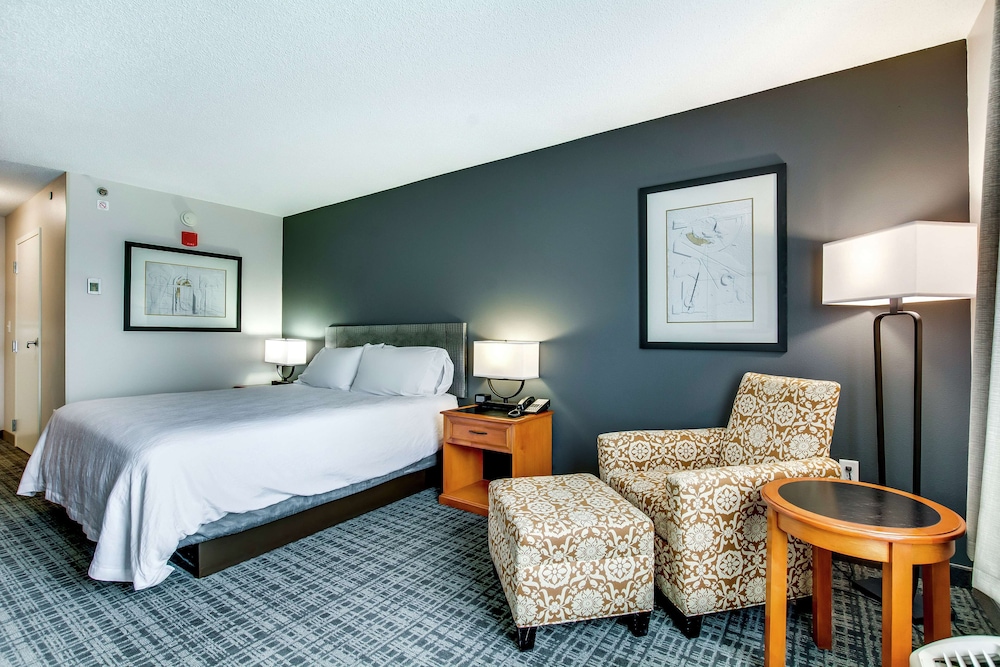 Hilton Garden Inn Louisville Airport - photo 21