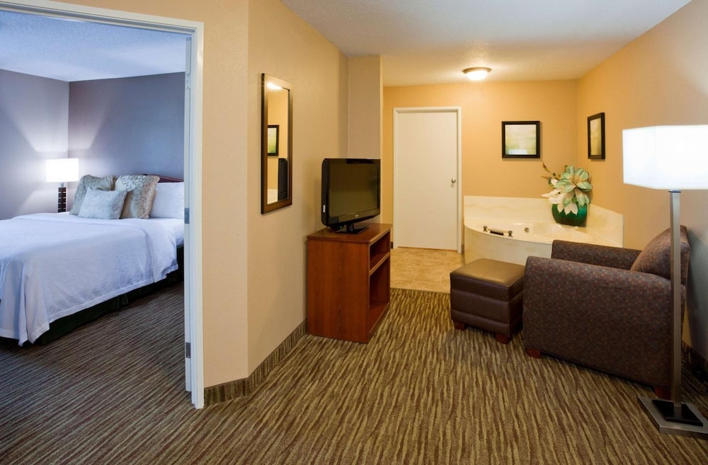 GrandStay Residential Suites Hotel - photo 11
