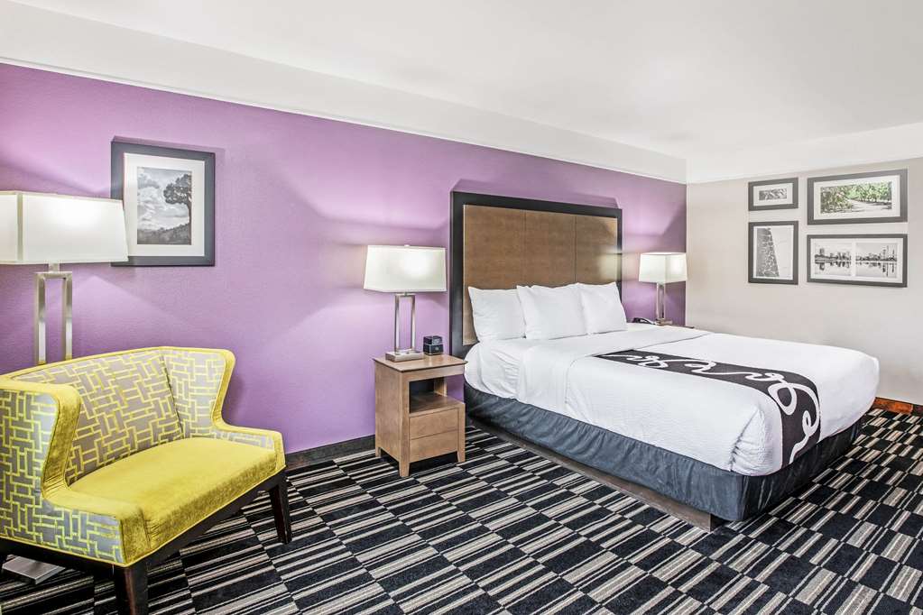 La Quinta Inn & Suites by Wyndham Modesto Salida - photo 17