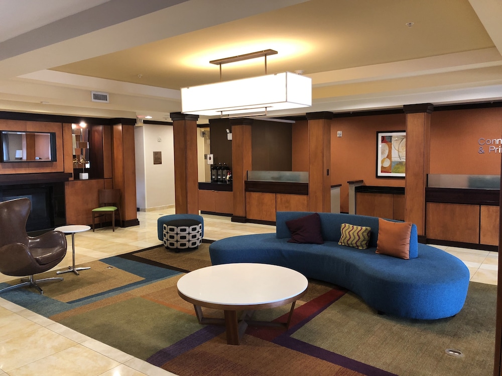 Fairfield Inn & Suites by Marriott Tampa Fairgrounds Casino - photo 2