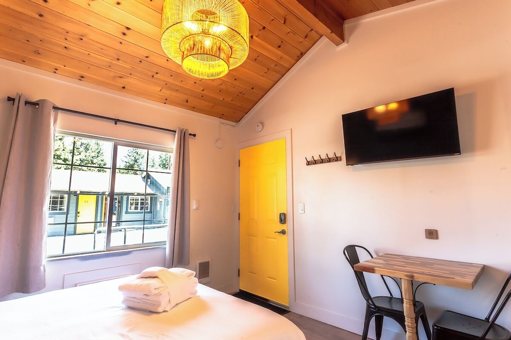 Tahoe Mountain inn - photo 50