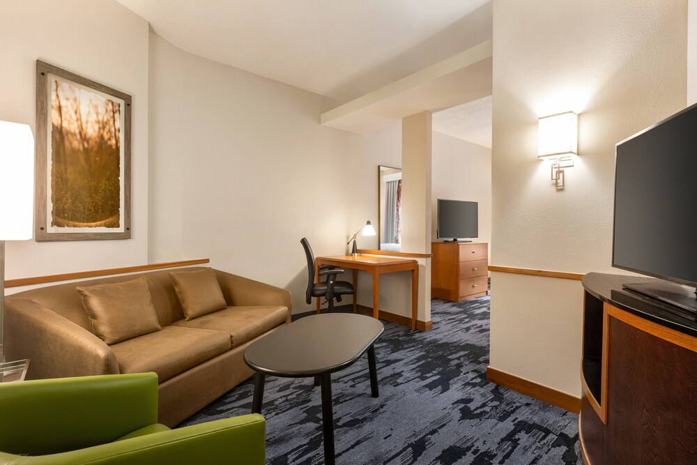Fairfield Inn & Suites Jacksonville West Chaffee Point - photo 9