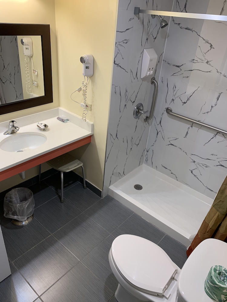 Four Winds Country Motel - photo 26